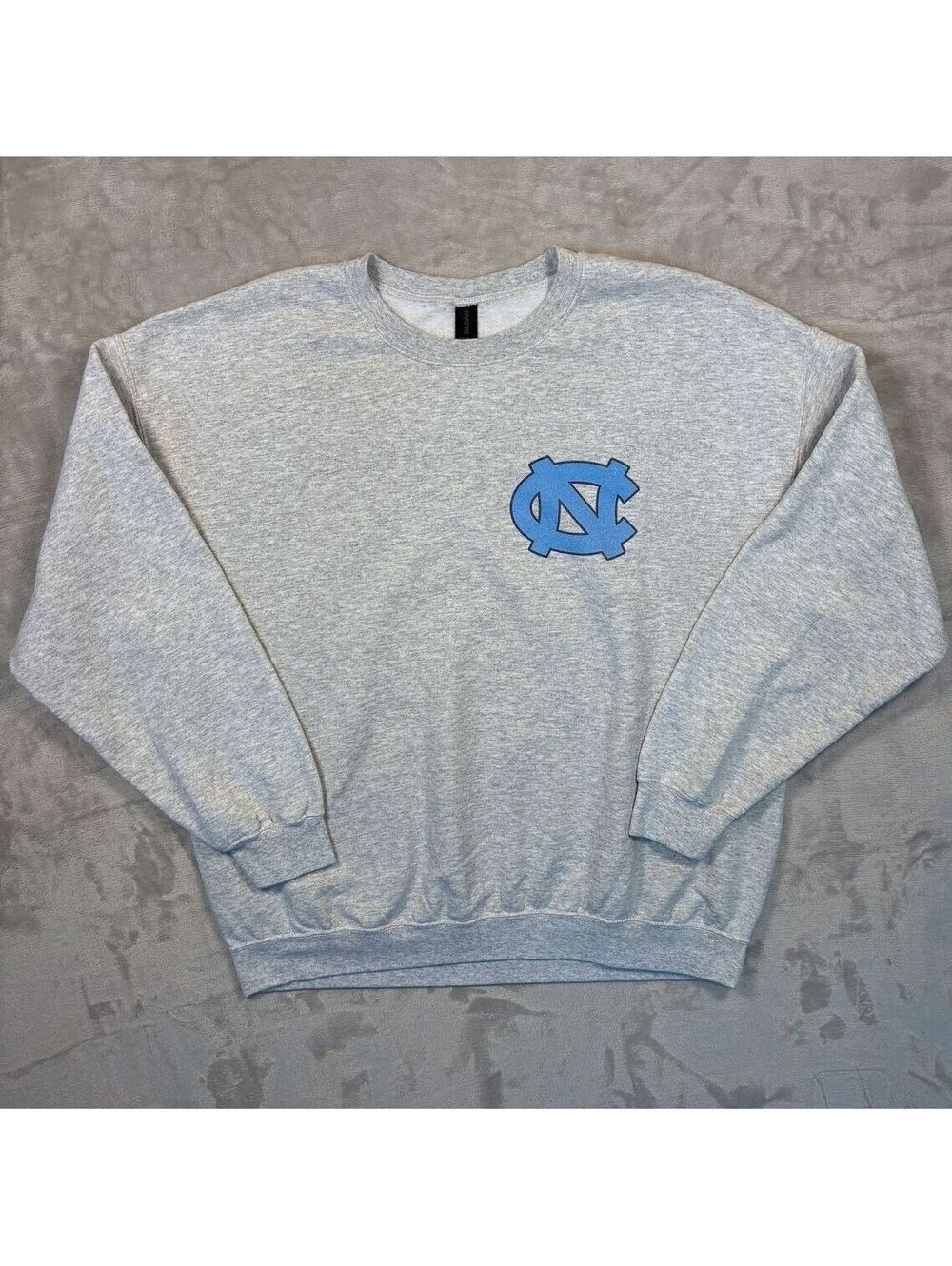 UNC Tar Heels Sweatshirt XL Gray NC Landmarks Dean Done Kenan Old Well Belltower